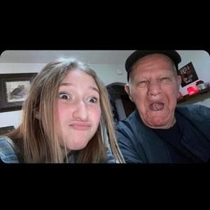 Meet your Posher, Kaitlyn